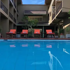 https://the-cave-by-blue-bird-daluwekotuwa.kandyhotelsnow.com