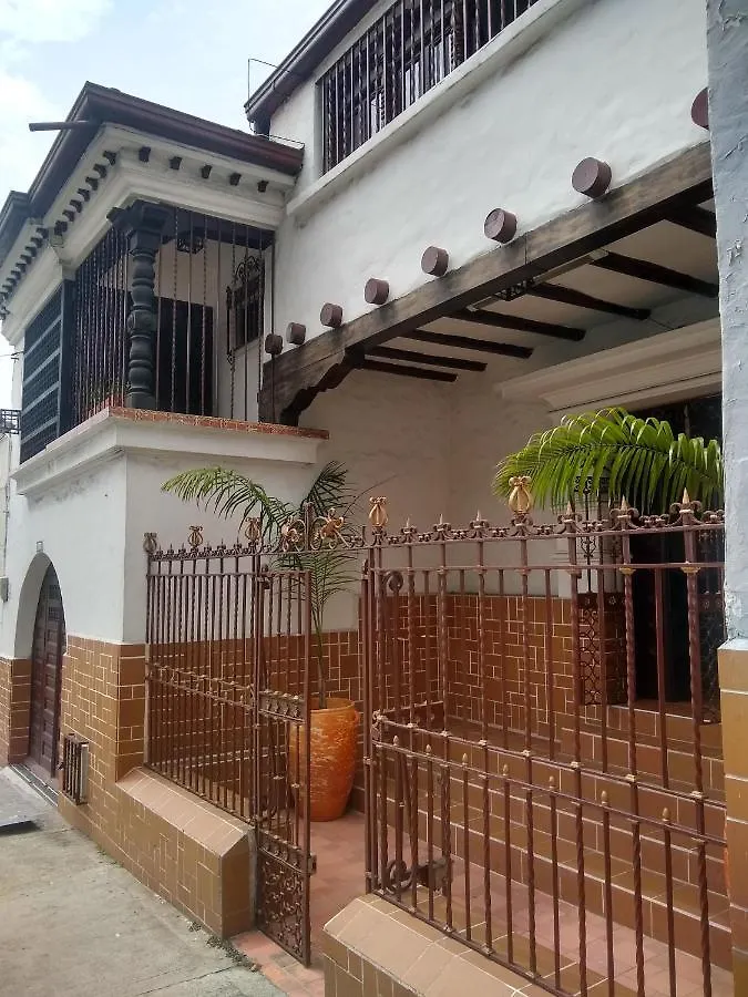 Villa del Prado Medellín Pensión