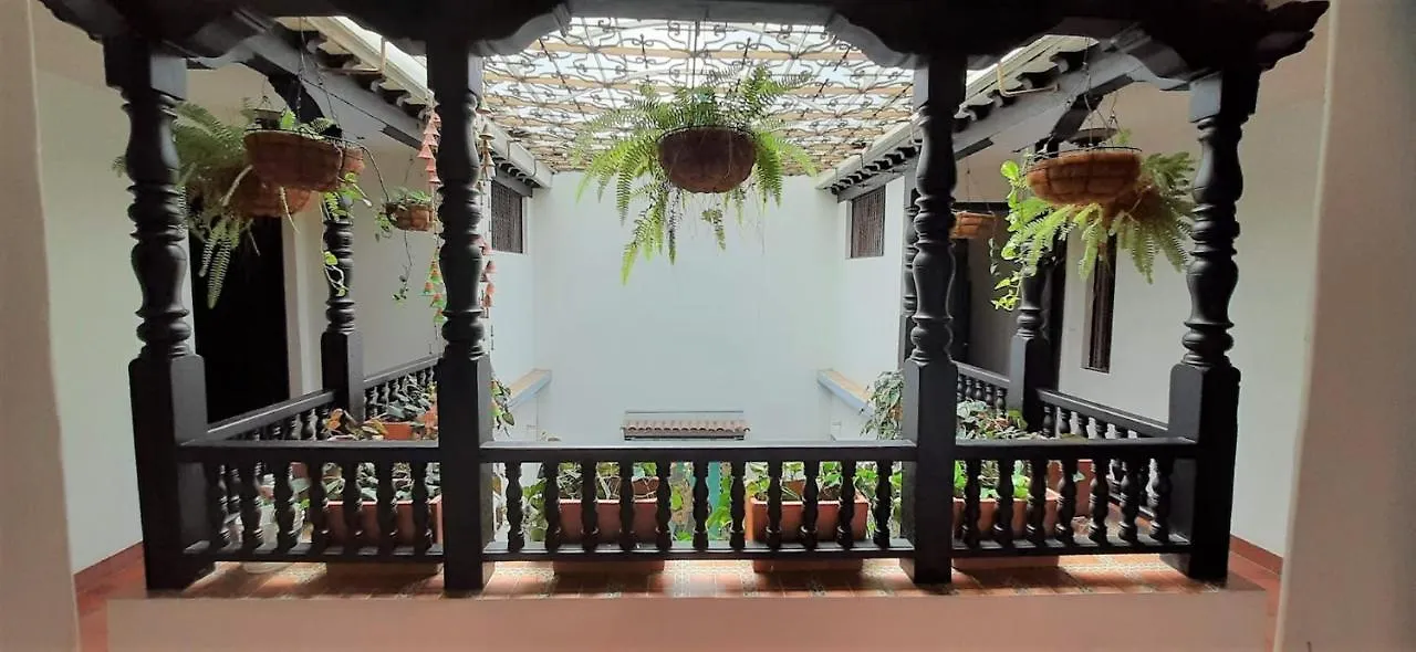 Villa del Prado Medellín Pensión