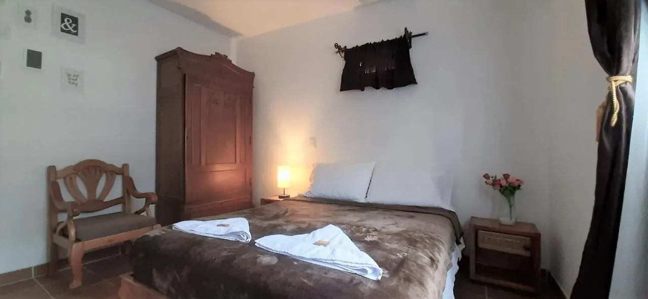 Villa del Prado Medellín Pensión