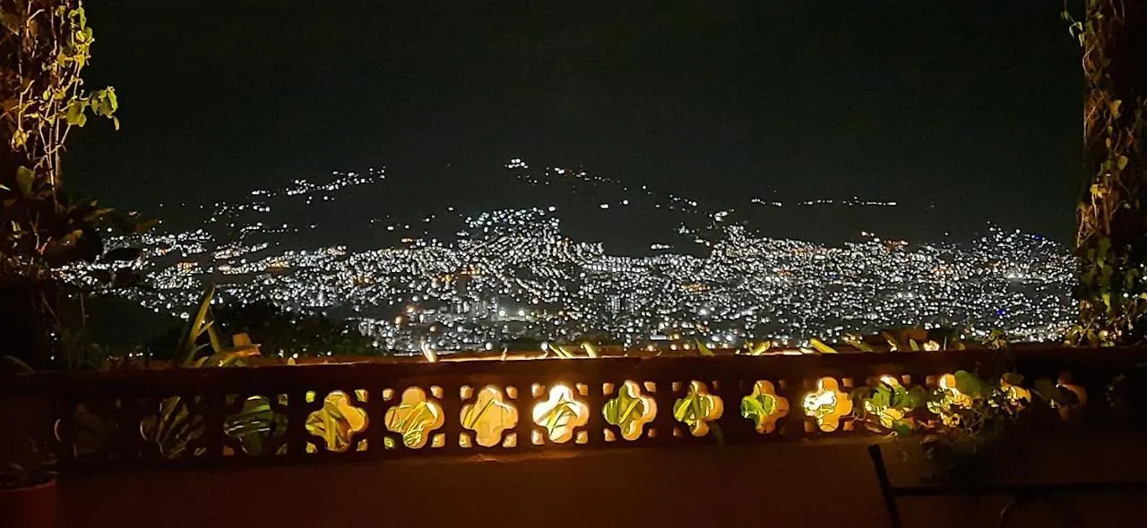 Villa del Prado Medellín 0*,