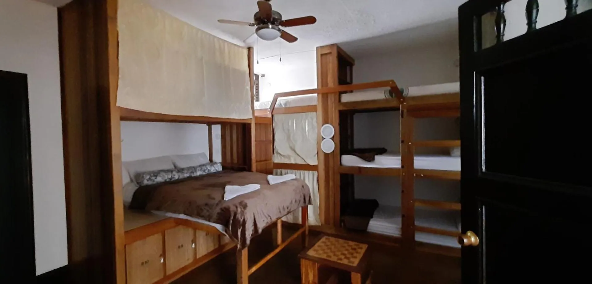 Villa del Prado Medellín 0*,